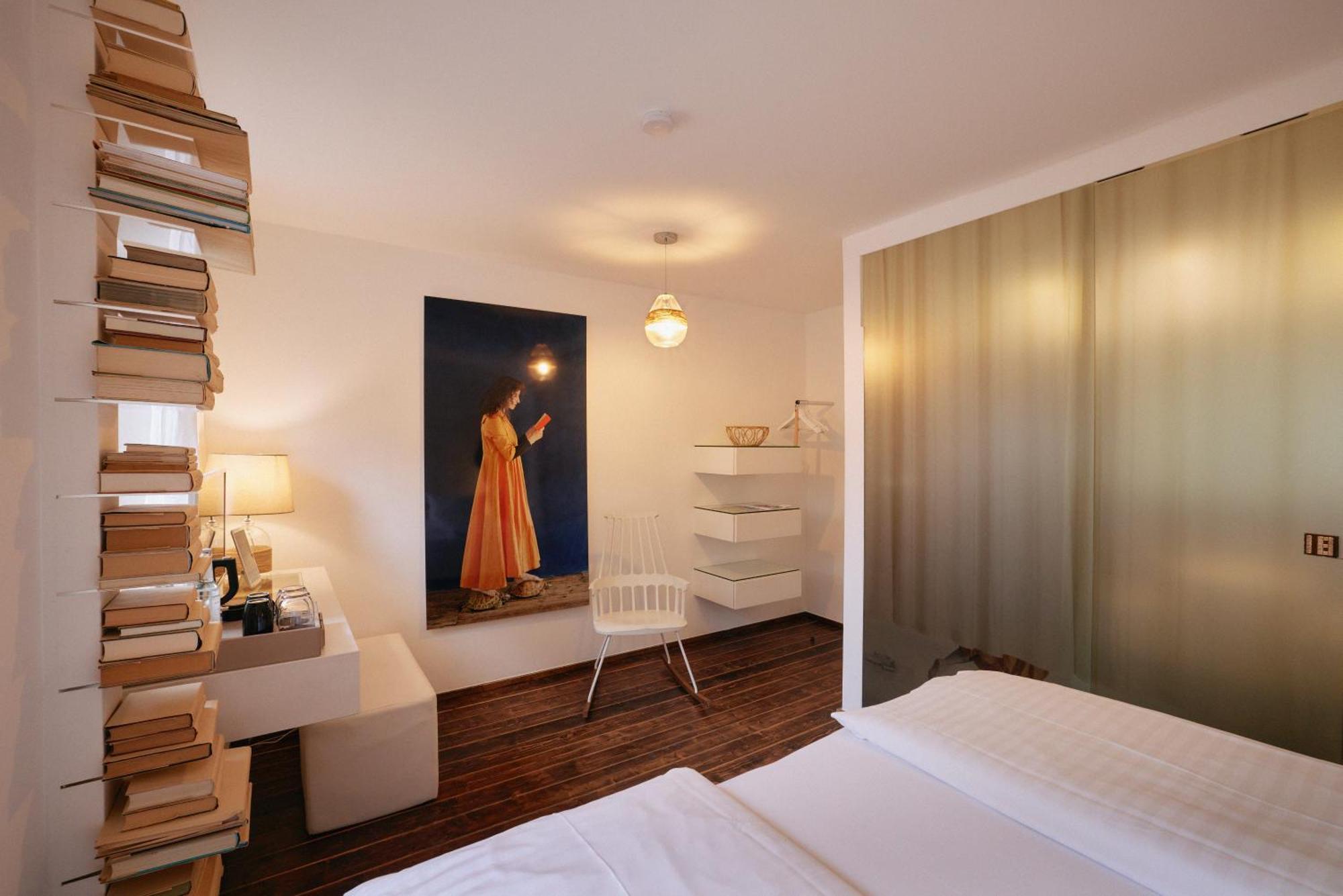 18Arts Hotel - Living In A Gallery! Koln Bagian luar foto