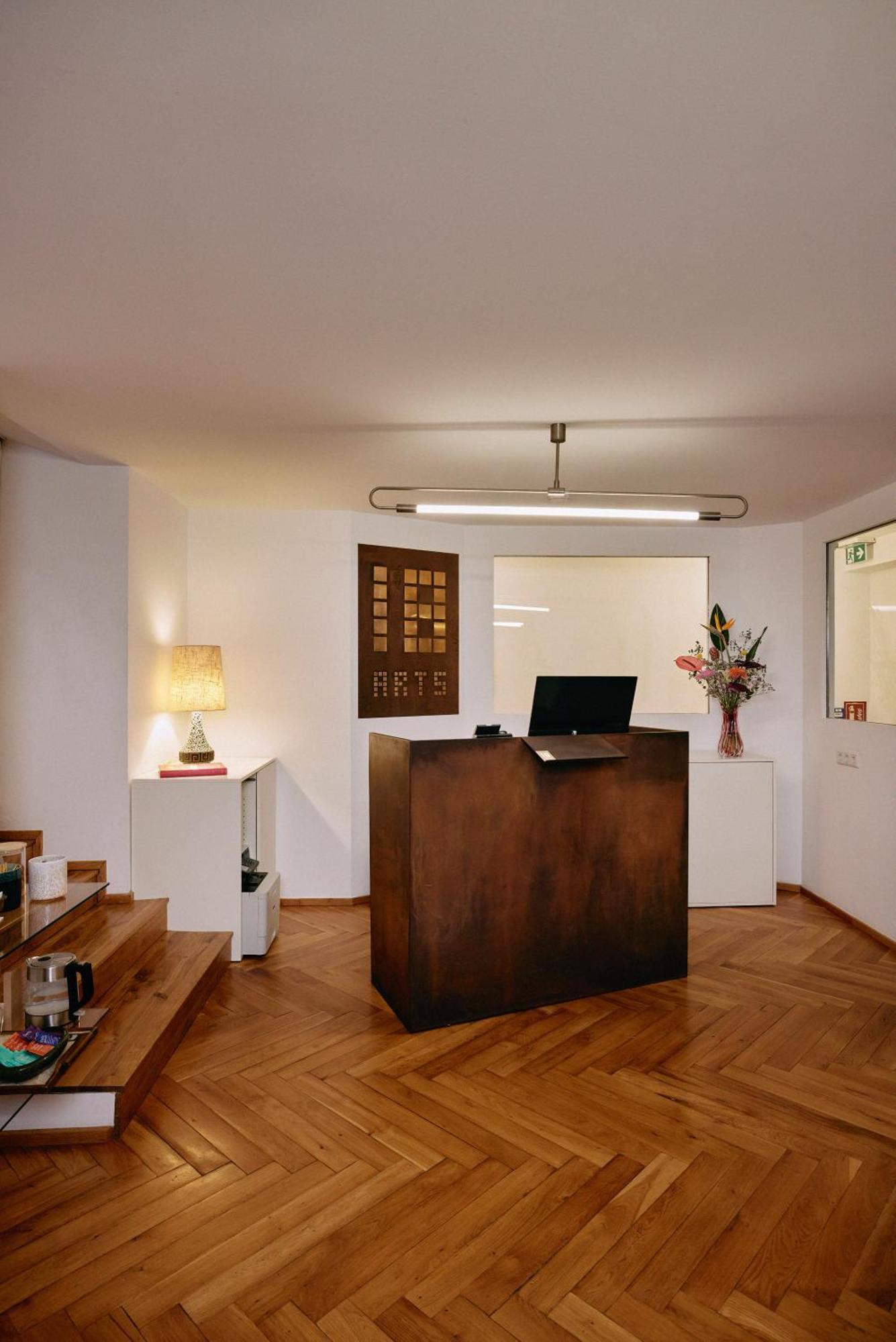 18Arts Hotel - Living In A Gallery! Koln Bagian luar foto