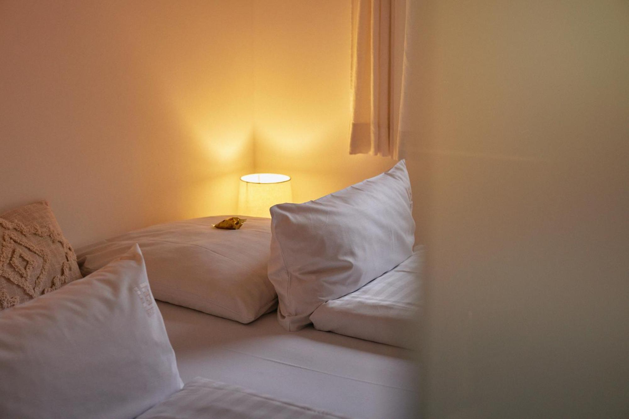 18Arts Hotel - Living In A Gallery! Koln Bagian luar foto