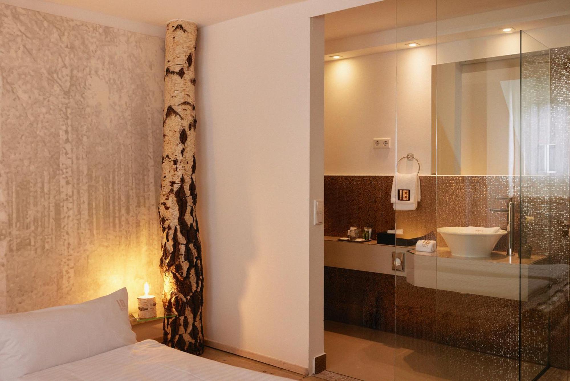 18Arts Hotel - Living In A Gallery! Koln Bagian luar foto