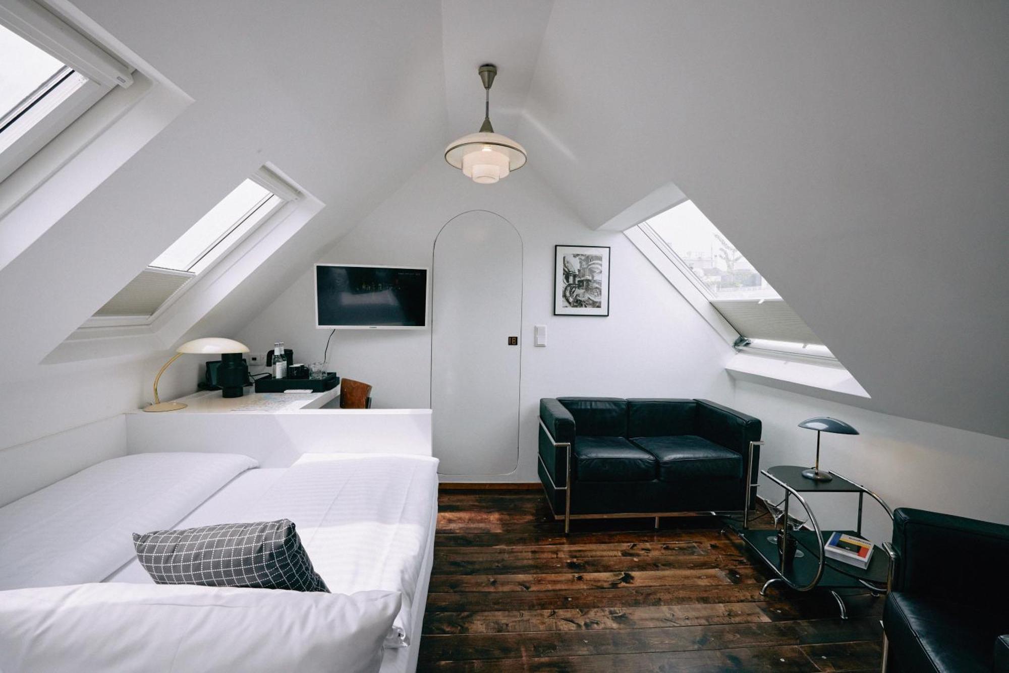 18Arts Hotel - Living In A Gallery! Koln Bagian luar foto